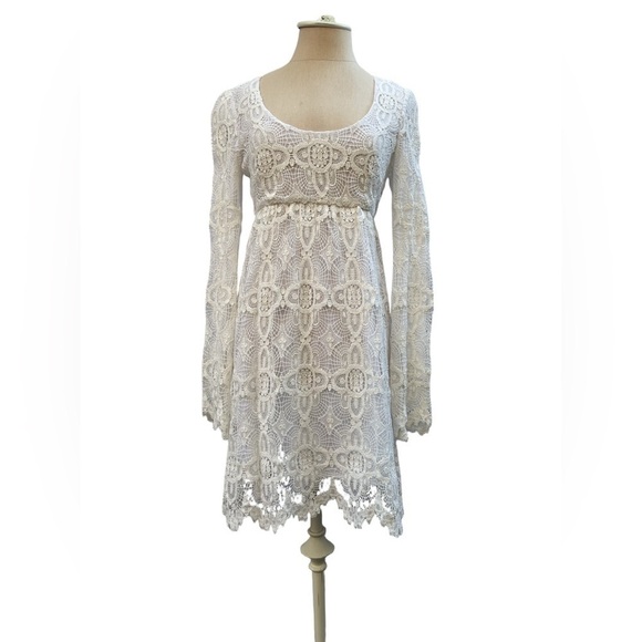 Stone Cold Fox Dresses & Skirts - Stone Cold Fox Billi Lace Dress